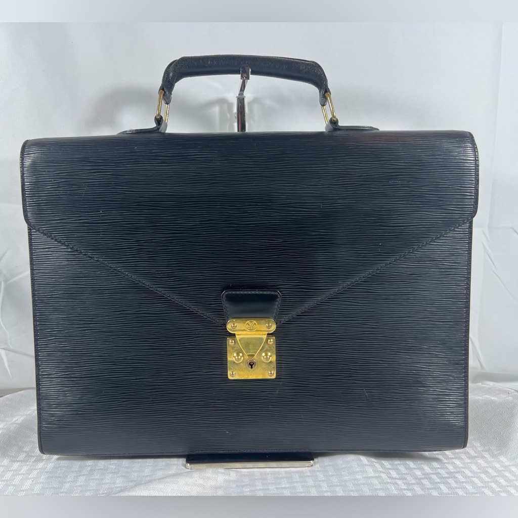 3040: Louis Vuitton Epi Serviette Fermoir Briefcase Black